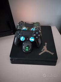 PS4 Slim 