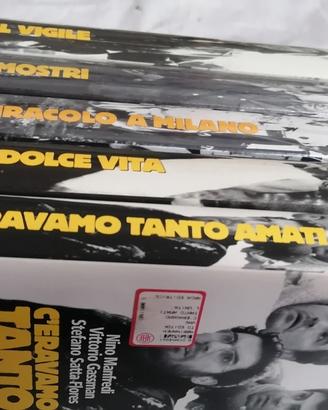 set 5 videocassette Cinema Italia dell'Unità 
