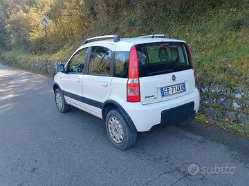 FIAT.  PANDA. 4 X 4  