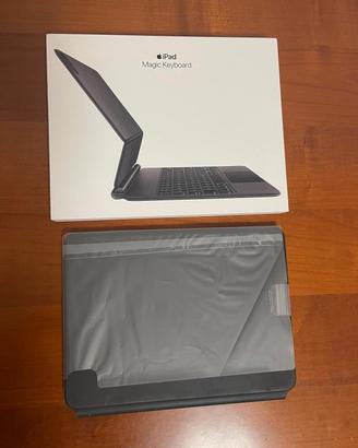 Tastiera Magic Keyboard per iPad Pro 11"