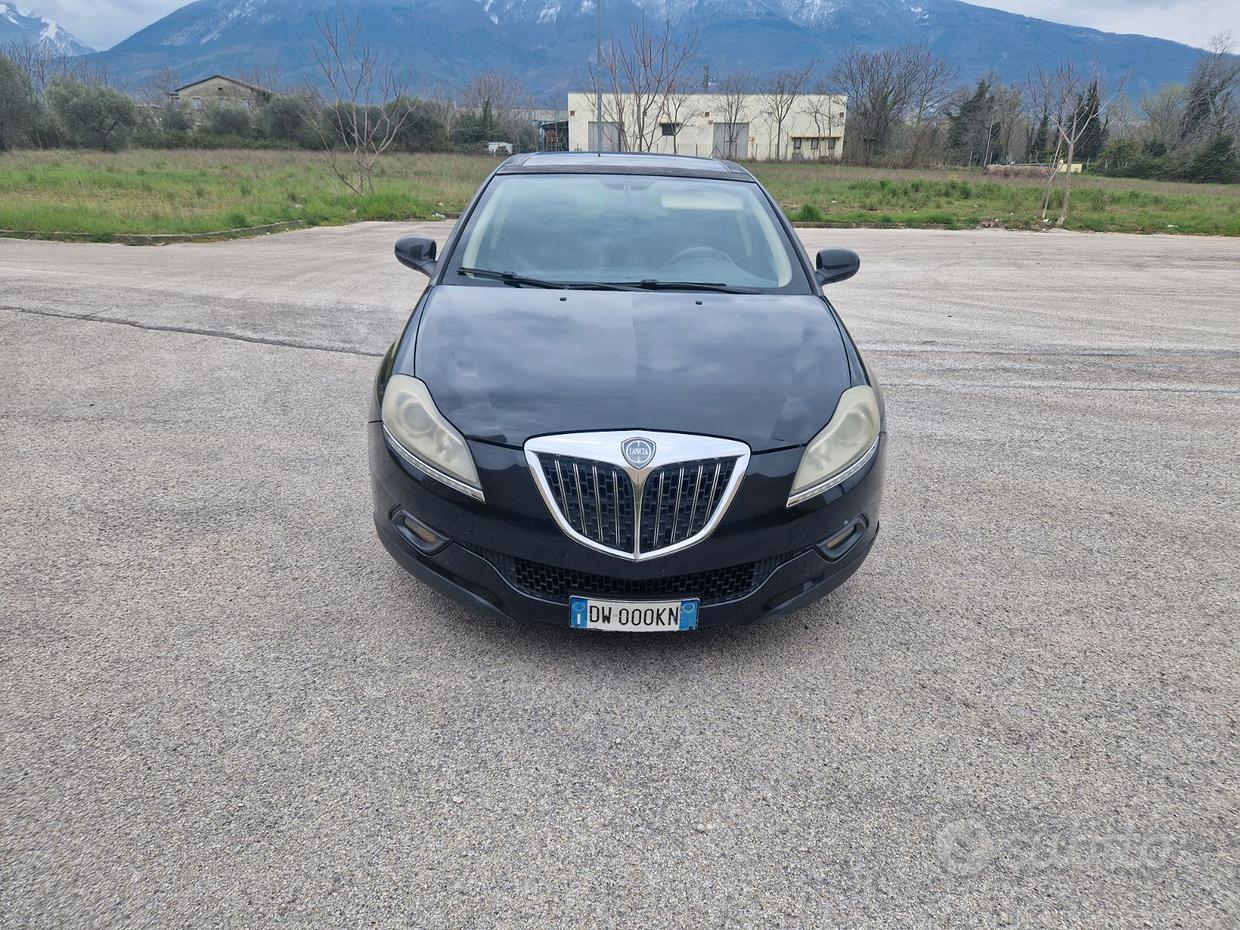 Lancia Delta (2008-2015)