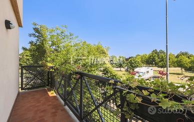 APPARTAMENTO CON INGRESSO INDIPENDENTE E GIARDINO