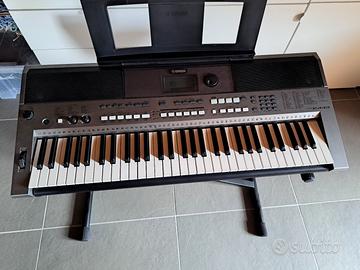 tastiera Yamaha Psr E443