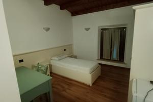 Camera singola con bagno 