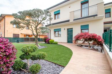 VILLA A SCHIERA A CALDOGNO