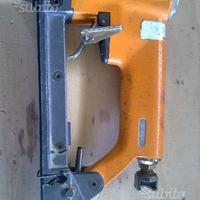 Sparachiodi senza testa ad aria