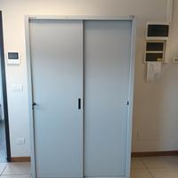 2 armadi in ferro da ufficio 