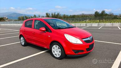 Opel Corsa 1.2 5 porte Cosmo