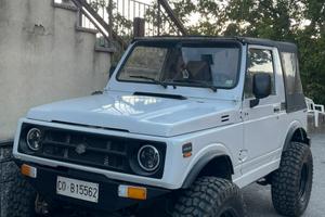 Suzuki Samurai