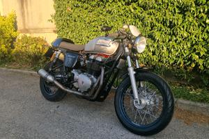 Triumph Thruxton 900 - Café Racer 