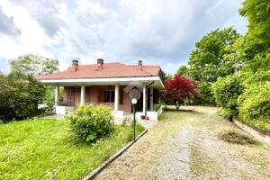 VILLA SINGOLA A BALDISSERO TORINESE
