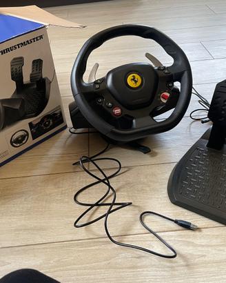 Volante Ferrari 488 GTB Edition per PlayStation