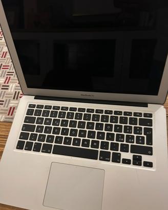 Macbook air (2015)