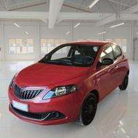 LANCIA YPSILON 1.0 FIREFLY 70 CV SES HYBRID SILVER