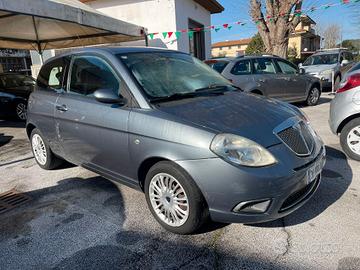 Lancia Ypsilon 1.2 Platino