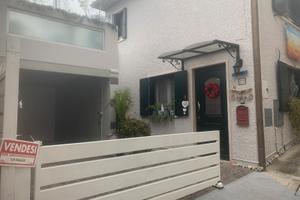 Casa di corte indipendente