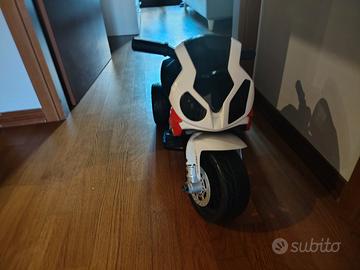 moto elettrica bmw
