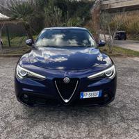Alfa Romeo Stelvio 2.2 Turbodiesel 180 CV AT8 RWD