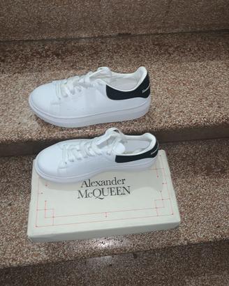 Alexander Mcqueen