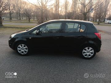 Opel corsa unico proprietario 
