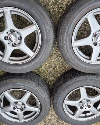 cerchi 15 grande punto e corsa con gomme estive 