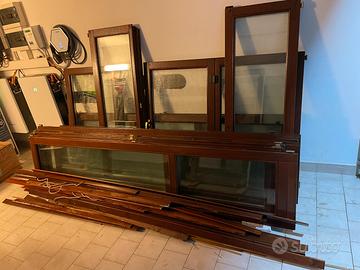 Serramenti infissi interni e scuri esterni