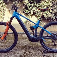 CUBE STEREO HYBRID 140 HPC ACTIONTEAM 750