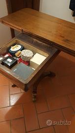 Tavolino portatv girevole