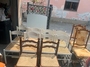 Sedie e 2tovolo lungabile 80x126,e altra 100x100