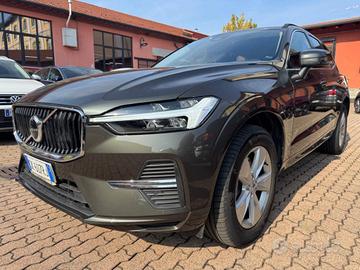 VOLVO XC60 B4 Geartronic Momentum Pro