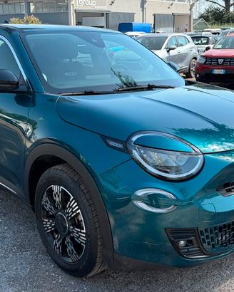 Fiat 600 Hybrid 110 CV DCT MHEV Business