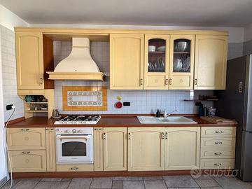 Cucina Veneta Cucine 365 cm con elettrodomestici