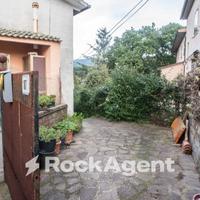 APPARTAMENTO CON SPAZIO ESTERNO E AFFACCIO SUL VER