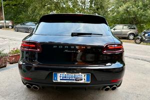 Cofano e stop porsche macan