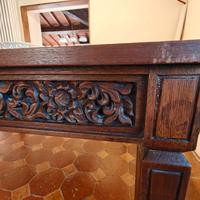 Tavolo da Pranzo in Legno Intagliato