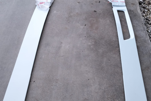 Kit spoiler laterali bianchi per iveco s-way