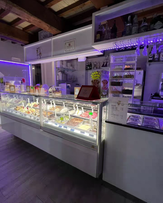 Gelateria ,Yogurteria ,Bar Passignano
