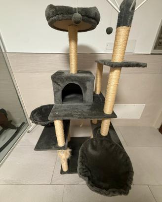 Albero Tiragraffi a piu’ ripiani per gatti grigio
