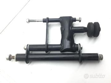 PIAGGIO VESPA SPRINT KM0 (USA) 150 STAFFA SUPPORTO