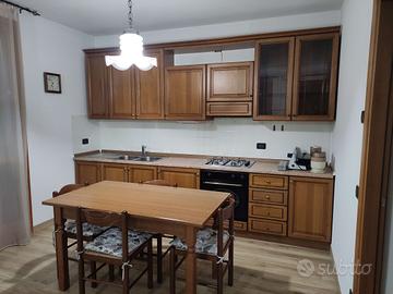 Cucina in legno rovere