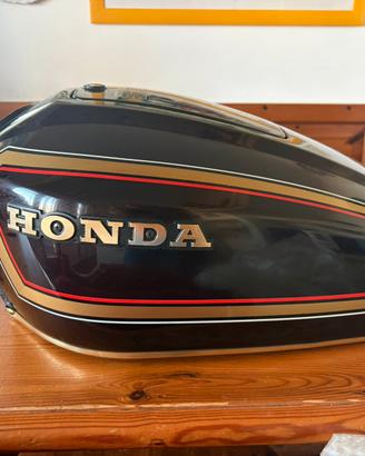 Honda Four 750 K7 serbatoio e sella originali