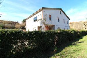 CASA SEMINDIPENDENTE A BARANELLO