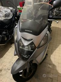 Honda Silver Wing 600