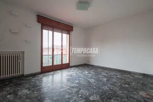 QUADRILOCALE AL PRIMO PIANO CON BASSE SPESE DI GES