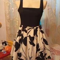 🖤 Vestito Nero con Fiori sulla Gonna 🖤