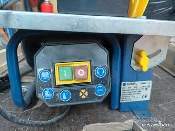 TECHINC TAGLIA PIASTRELLE 