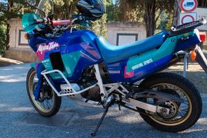 africa twin 750 rd04