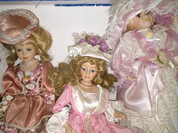 bambole di porcellana