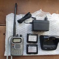 Yaesu VX5 Ricetrasmittente Tribanda 50-144-430 MHz