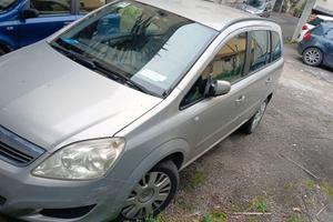 Opel zafira a metano casa madre